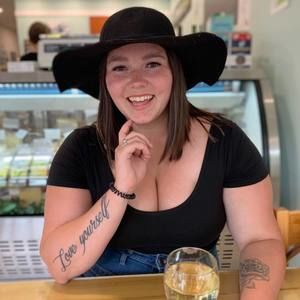 Meet your Posher, Dani